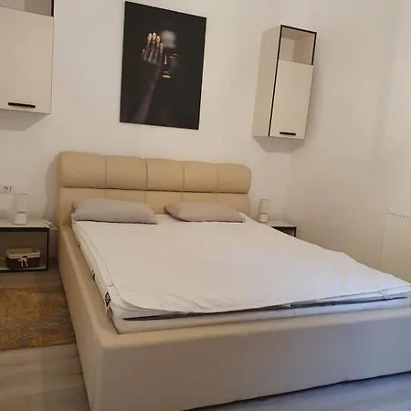 Apartment Sunnyescape 6 *